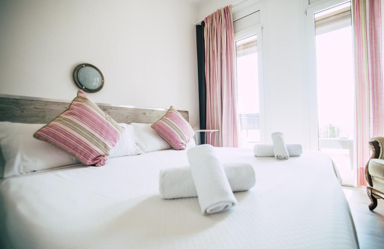 La Llagosta Guest house 2*